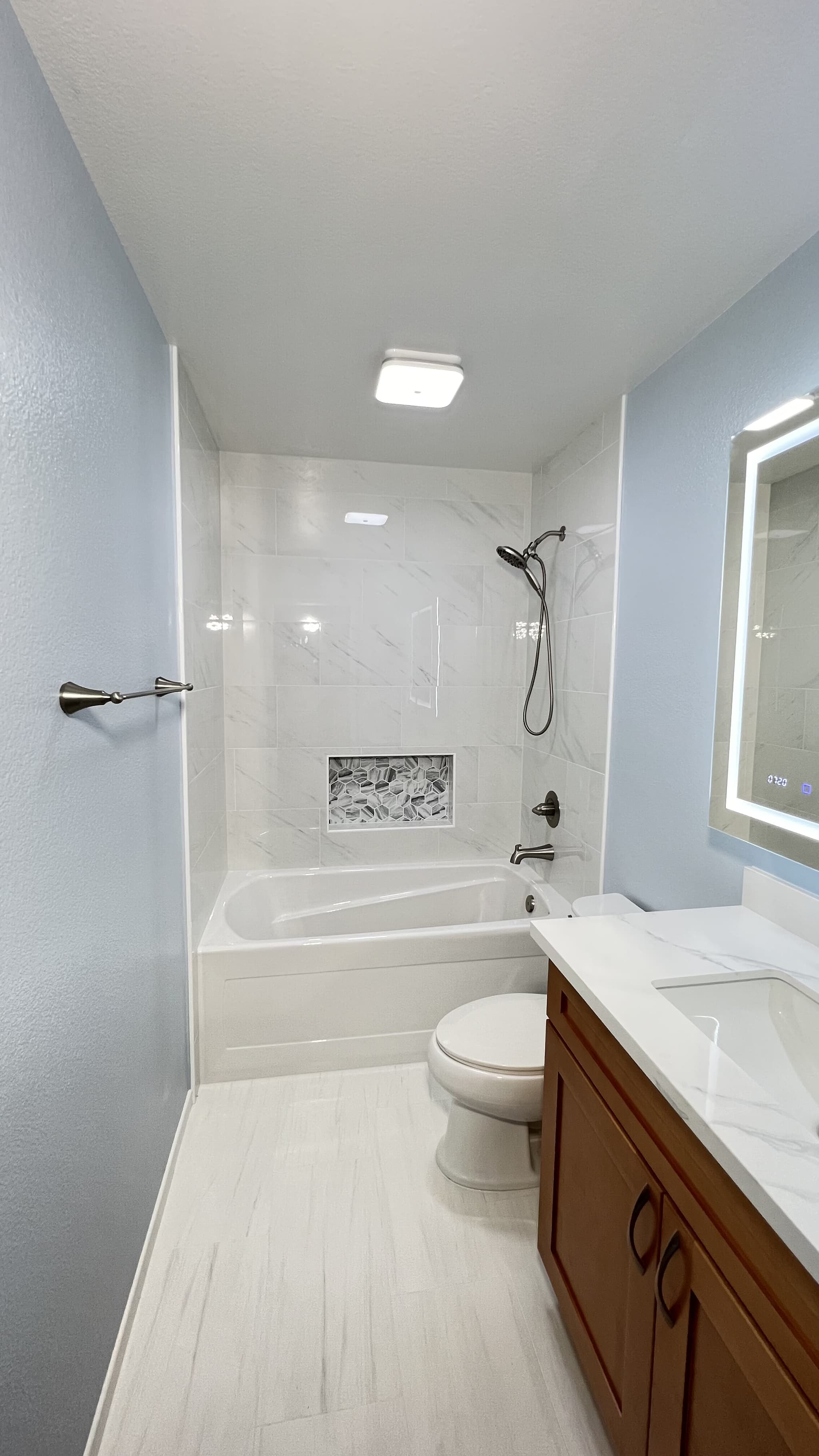 John & Gundi's Secondary Bathroom Remodel — Citrus Heights, CA · photo 1 of 9