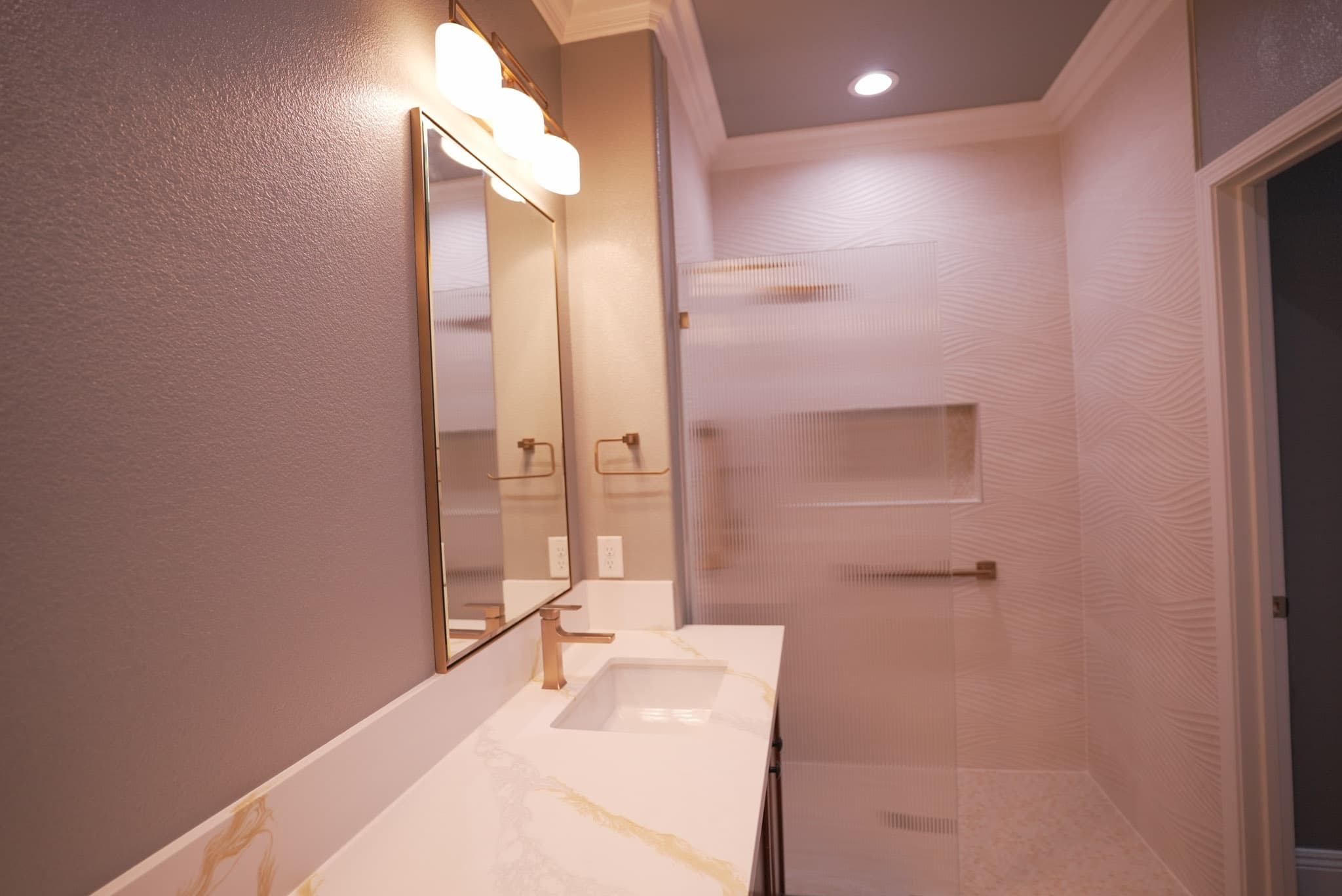 Debra & Alfredo Bathroom Remodeling — Photo 4